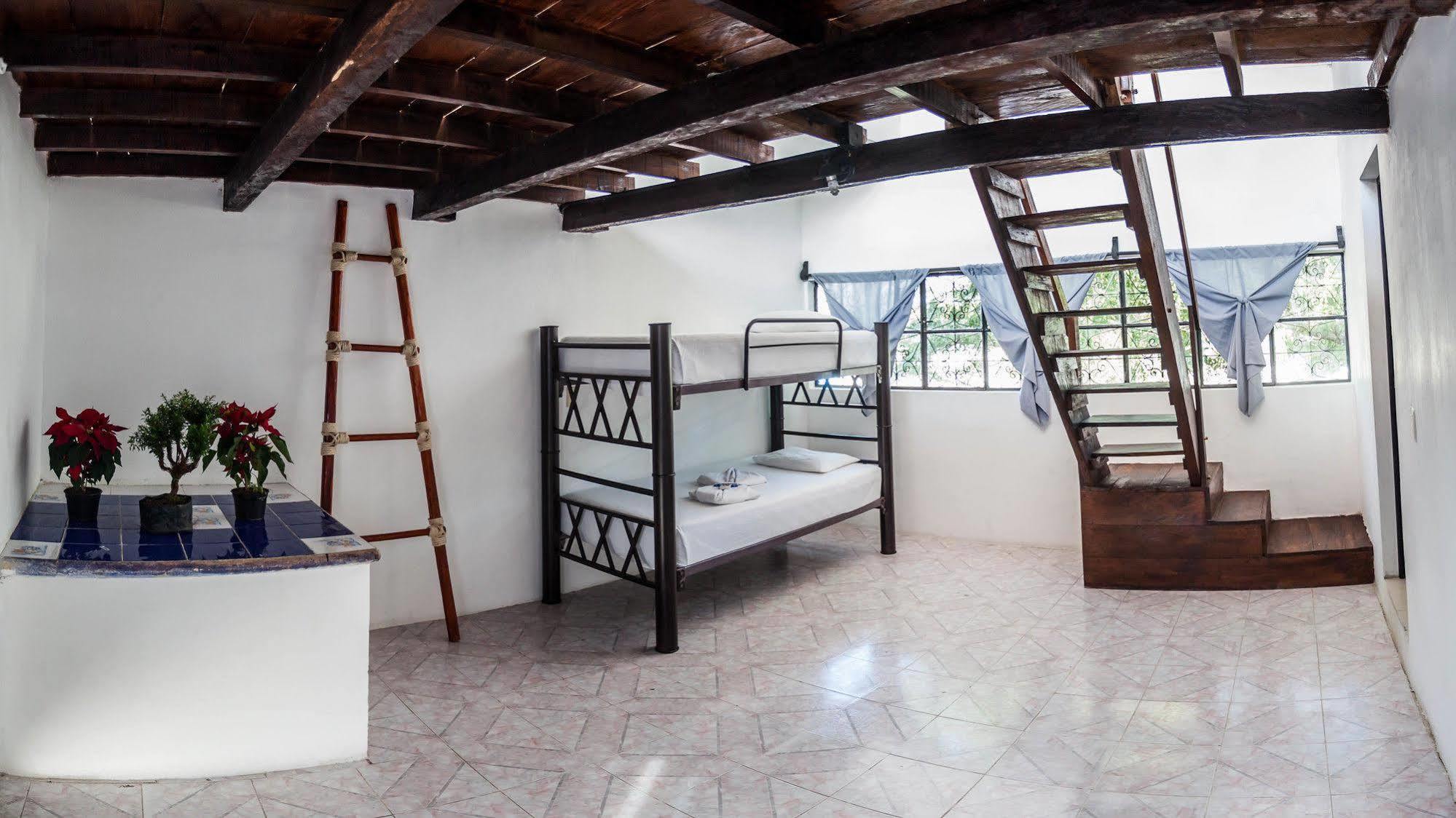 Hostel Babel Tulum Pueblo Buitenkant foto