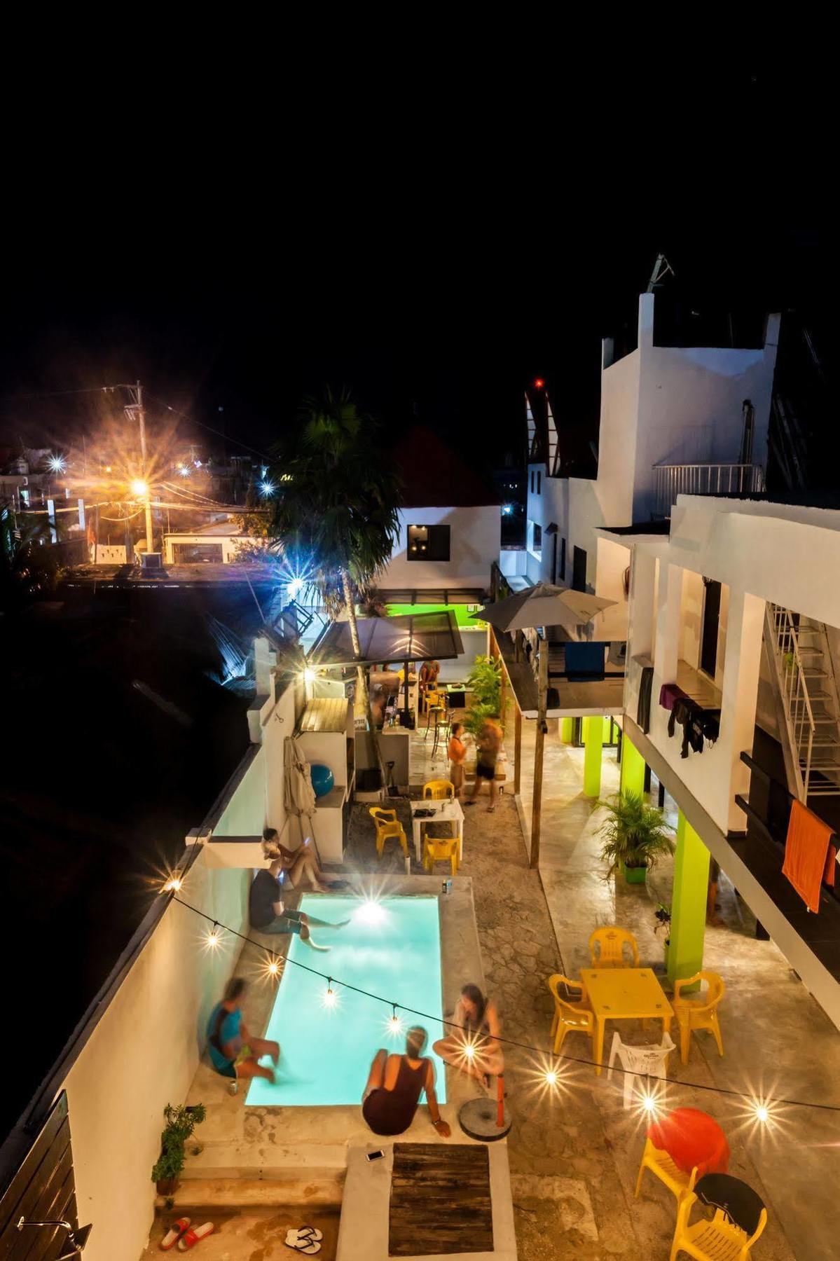 Hostel Babel Tulum Pueblo Buitenkant foto