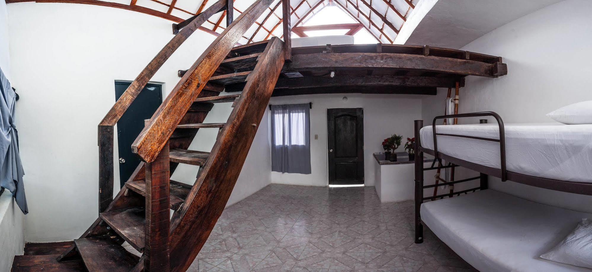 Hostel Babel Tulum Pueblo Buitenkant foto